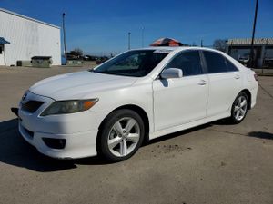 Toyota Camry BASE 2.5L 4 2010