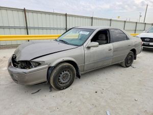 Toyota Camry CE 2.2L 4 2000