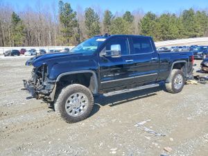GMC Sierra K2500 DENALI 6.6L 8 2015