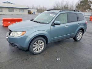 Subaru Forester 2.5X PREMIUM 2.5L 4 2012