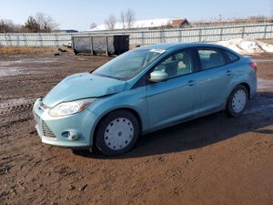 Ford Focus SE 2.0L 4 2012
