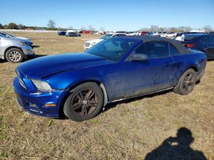 Ford Mustang 3.7L 6 2014