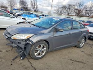 Ford Focus SE 2.0L 4 2013