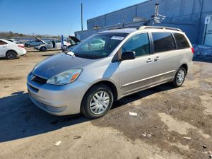 Toyota Sienna CE 3.3L 6 2005