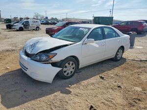 Toyota Camry LE 2.4L 4 2004