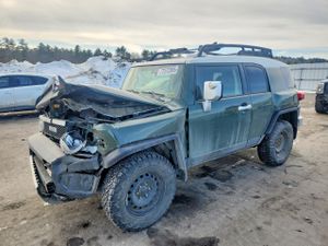 Toyota FJ Cruiser 4.0L 6 2013