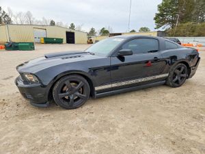Ford Mustang 3.7L 6 2012