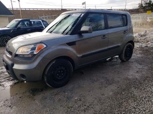 Kia Soul + 2.0L 4 2011