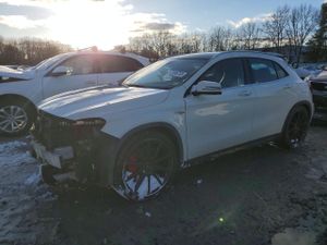 Mercedes-Benz GLA 2.0L 4 2015