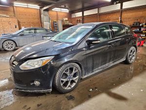 Ford Focus SE 2.0L 4 2014