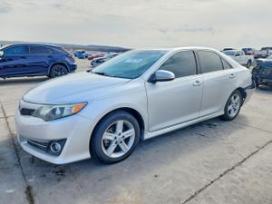 Toyota Camry BASE 2.5L 4 2012