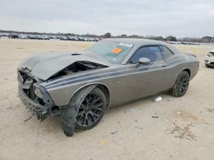Dodge Challenger SXT 3.6L 6 2012