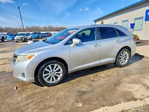 Toyota Venza LE 2.7L 4 2013