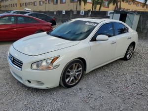 Nissan Maxima S 3.5L 6 2014