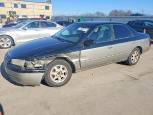 Toyota Camry LE 2.2L 4 1999