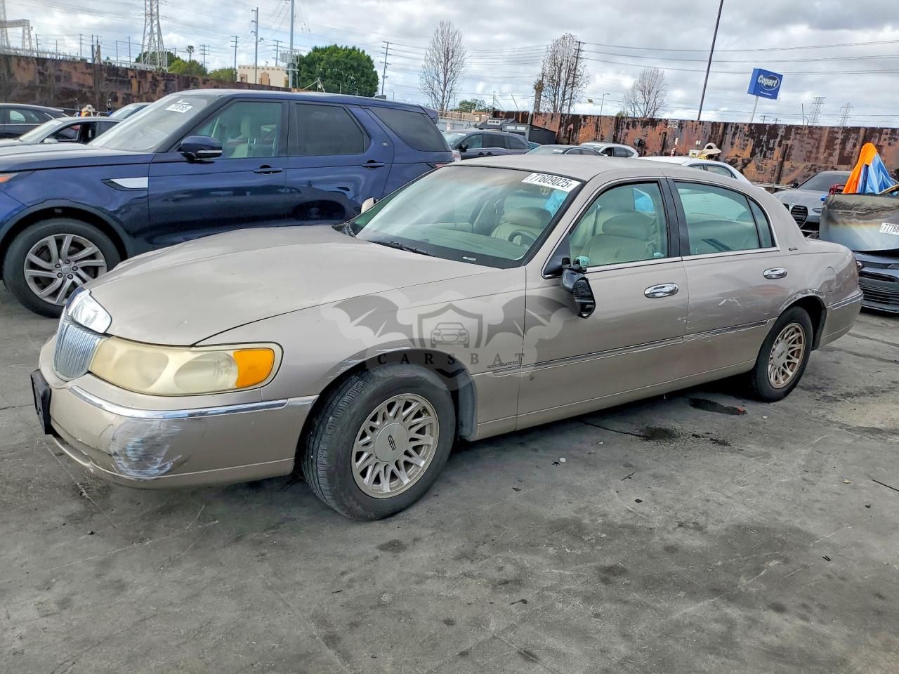 Lincoln Town Car 4.6L 8 1999