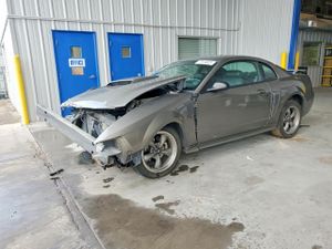 Ford Mustang GT 4.6L 8 2001