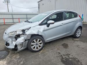 Ford Fiesta SE 1.6L 4 2013