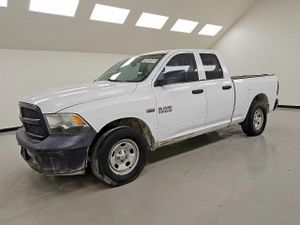 RAM 1500 ST 5.7L 8 2015