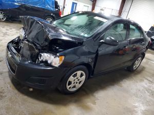 Chevrolet Aveo (Sonic) LS 1.8L 4 2015