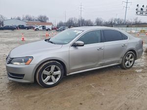 Volkswagen Passat SE 2.5L 5 2013