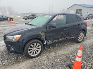 Mitsubishi Outlander SE 2.0L 4 2011