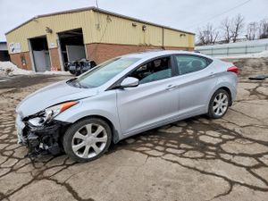 Hyundai Elantra GLS 1.8L 4 2013