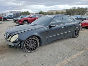 Mercedes-Benz E 500 5.0L 8 2005