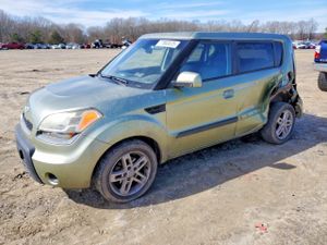 Kia Soul + 2.0L 4 2010