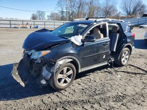 Toyota Rav4 XLE 2.5L 4 2013