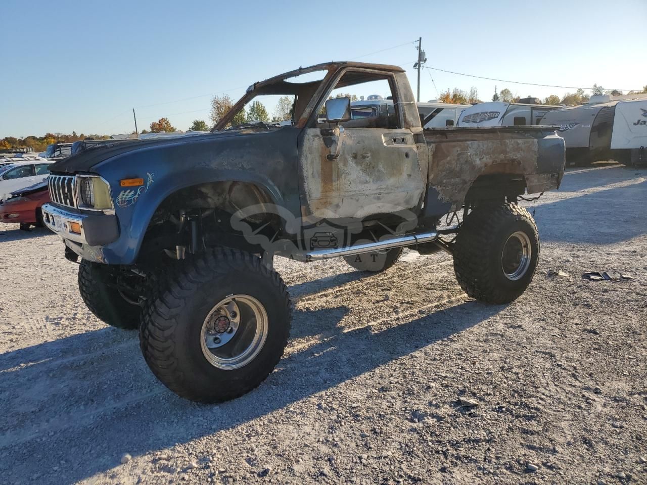 Toyota Hilux RN38 2.4L 4 1982