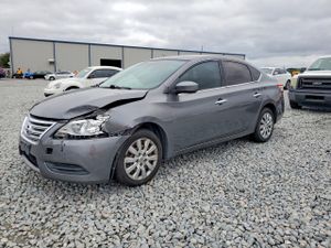 Nissan Sentra S 1.8L 4 2015