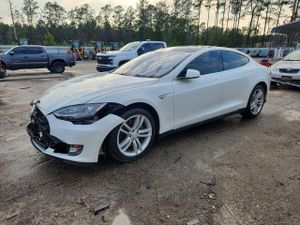 Tesla Model S 2014
