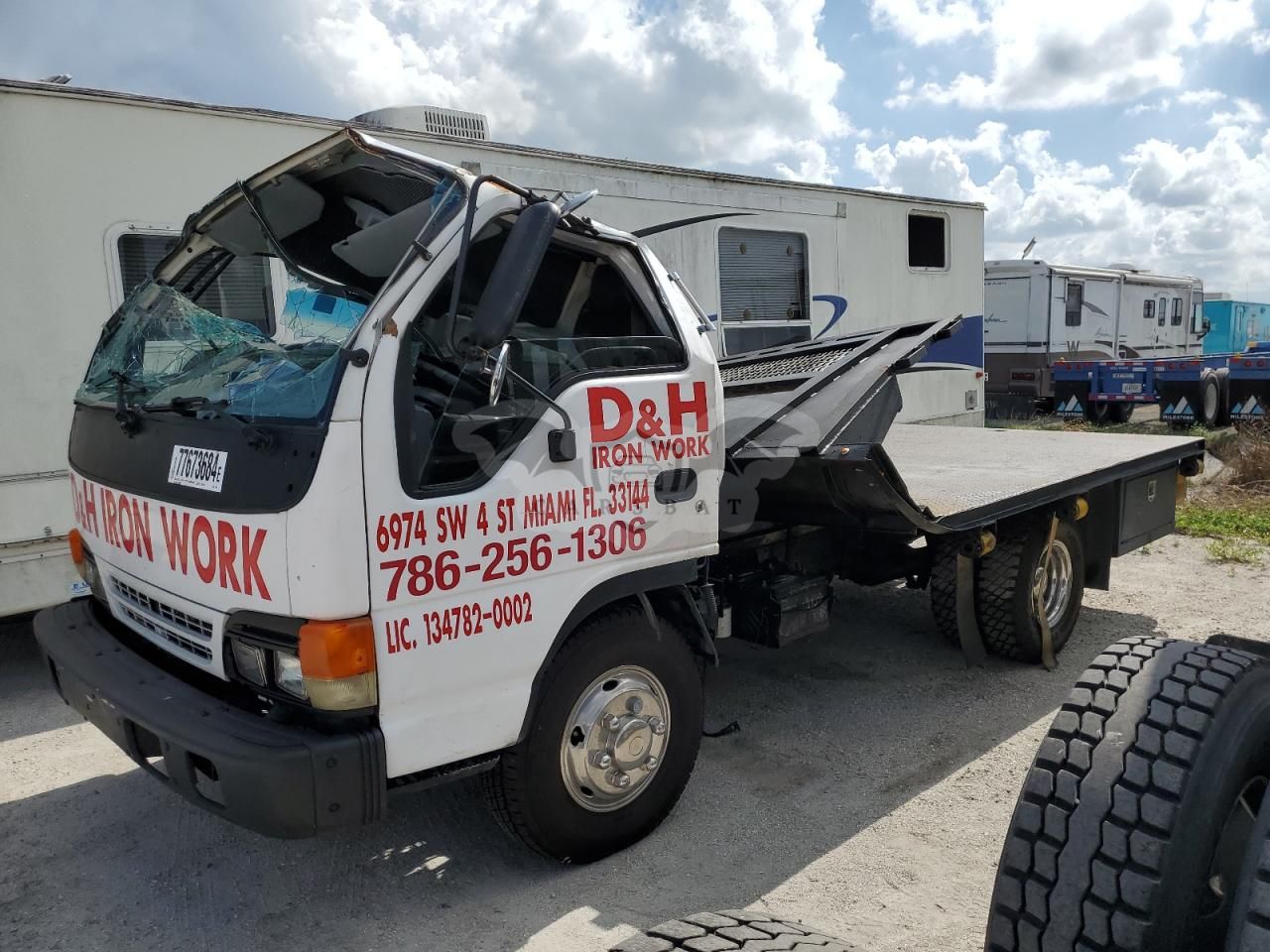 Isuzu NPR 4.8L 4 1999