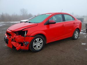 Chevrolet Aveo (Sonic) LT 1.8L 4 2015