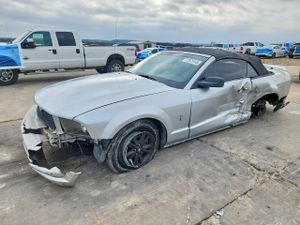 Ford Mustang 4.0L 6 2005