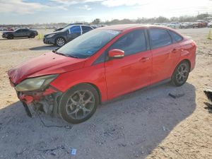 Ford Focus SE 2.0L 4 2014