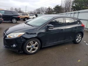 Ford Focus SE 2.0L 4 2012
