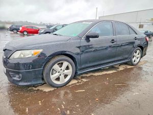 Toyota Camry BASE 2.5L 4 2011