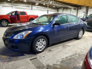 Nissan Altima BASE 2.5L 4 2010