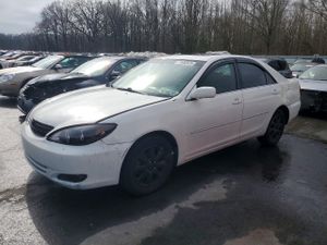 Toyota Camry LE 2.4L 4 2004