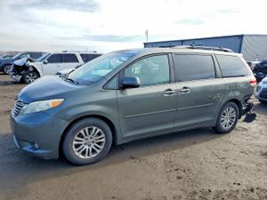 Toyota Sienna XLE 3.5L 6 2012