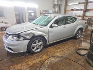 Dodge Avenger LUX 2.4L 4 2011