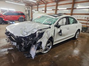 Volkswagen Passat SEL 1.8L 4 2014