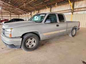 Chevrolet Silverado 1500 C1500 4.8L 8 2006