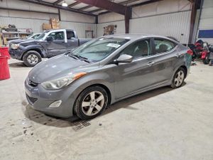 Hyundai Elantra GLS 1.8L 4 2013