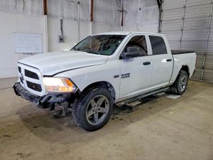 RAM 1500 ST 5.7L 8 2013