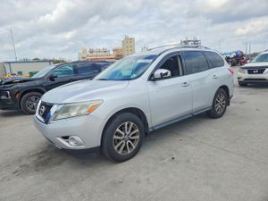 Nissan Pathfinder S 3.5L 6 2013