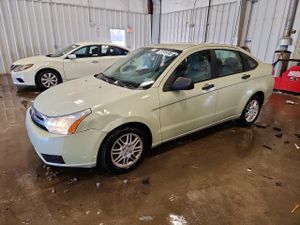 Ford Focus SE 2.0L 4 2010
