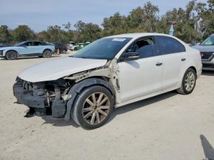 Volkswagen Jetta 2.0L 4 2011